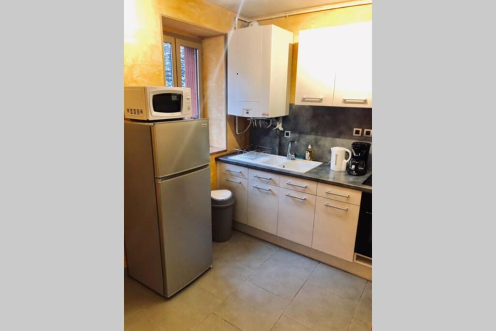 F3 - Neuf - 4/6 P - Lits King Size - Wifi - Cour Apartment Le Puy-en-Velay Bagian luar foto
